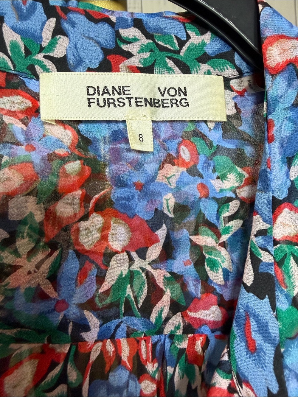 DIANE VON FURSTENBURG 100% SILK - Floral Button-Front Blouse - Blue Multi - Picture 2 of 3